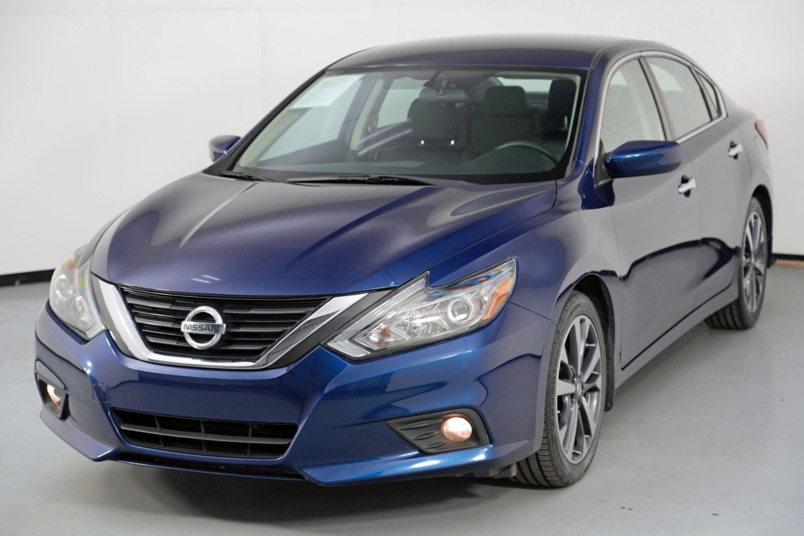 Used 2017 Nissan Altima 2.5 SR image 41
