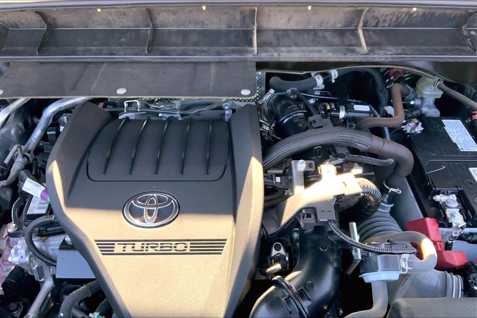 Used 2023 Toyota Highlander XSE FWD image 31