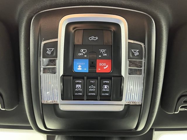 New 2026 RAM 2500 Laramie AWD/4WD image 21
