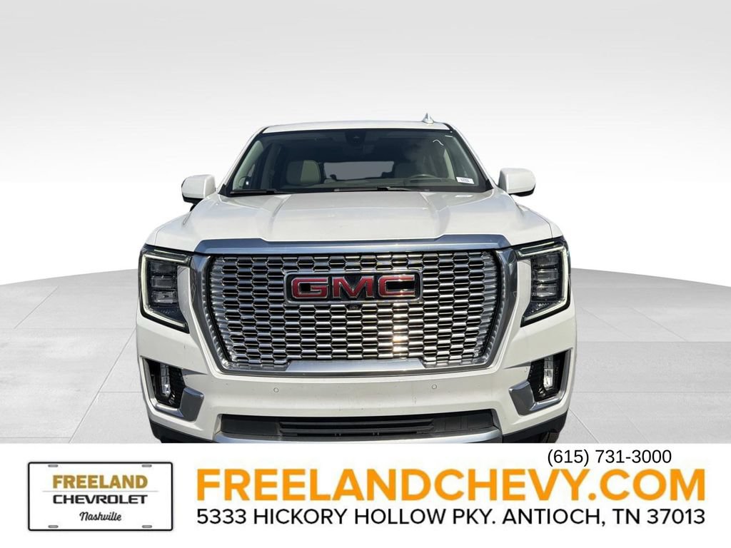 Used 2021 GMC Yukon XL Denali w/ Denali Ultimate Package RWD image 9