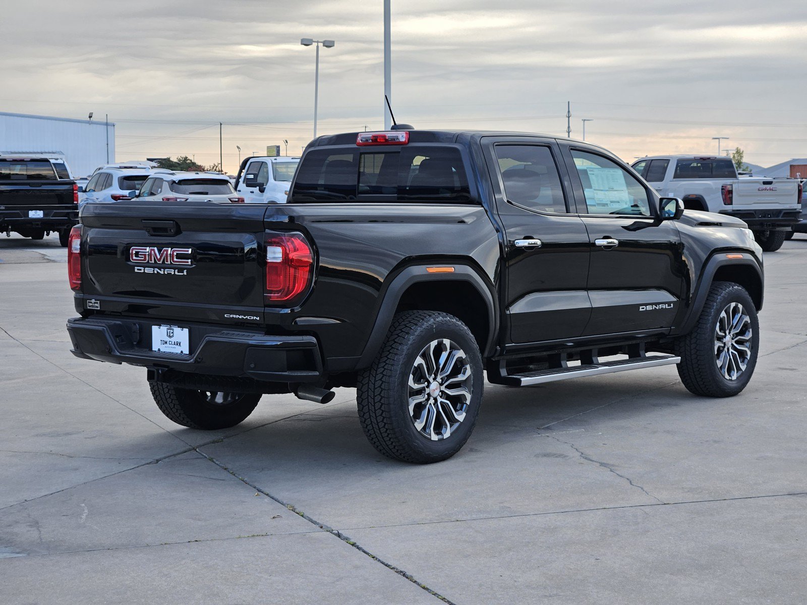 New 2026 GMC Canyon Denali AWD/4WD image 4