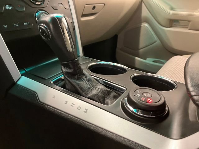 Used 2014 Ford Explorer XLT w/ Equipment Group 201A AWD/4WD image 32