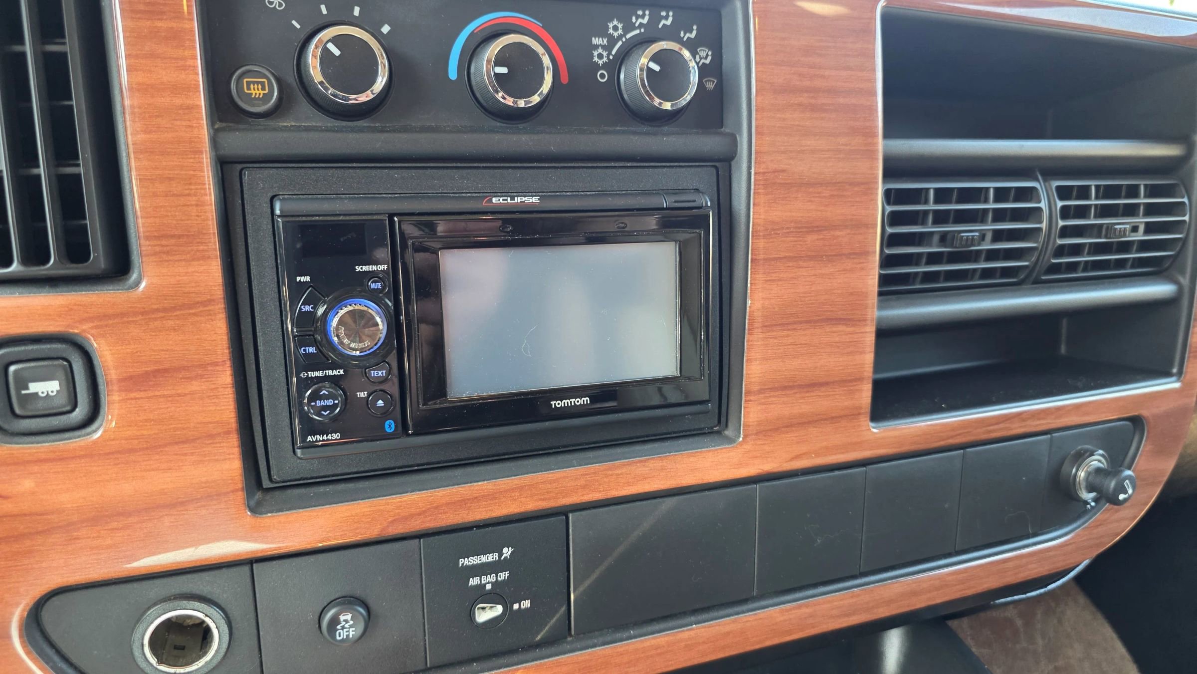 Used 2012 Chevrolet Express 2500 w/ Power Package image 17