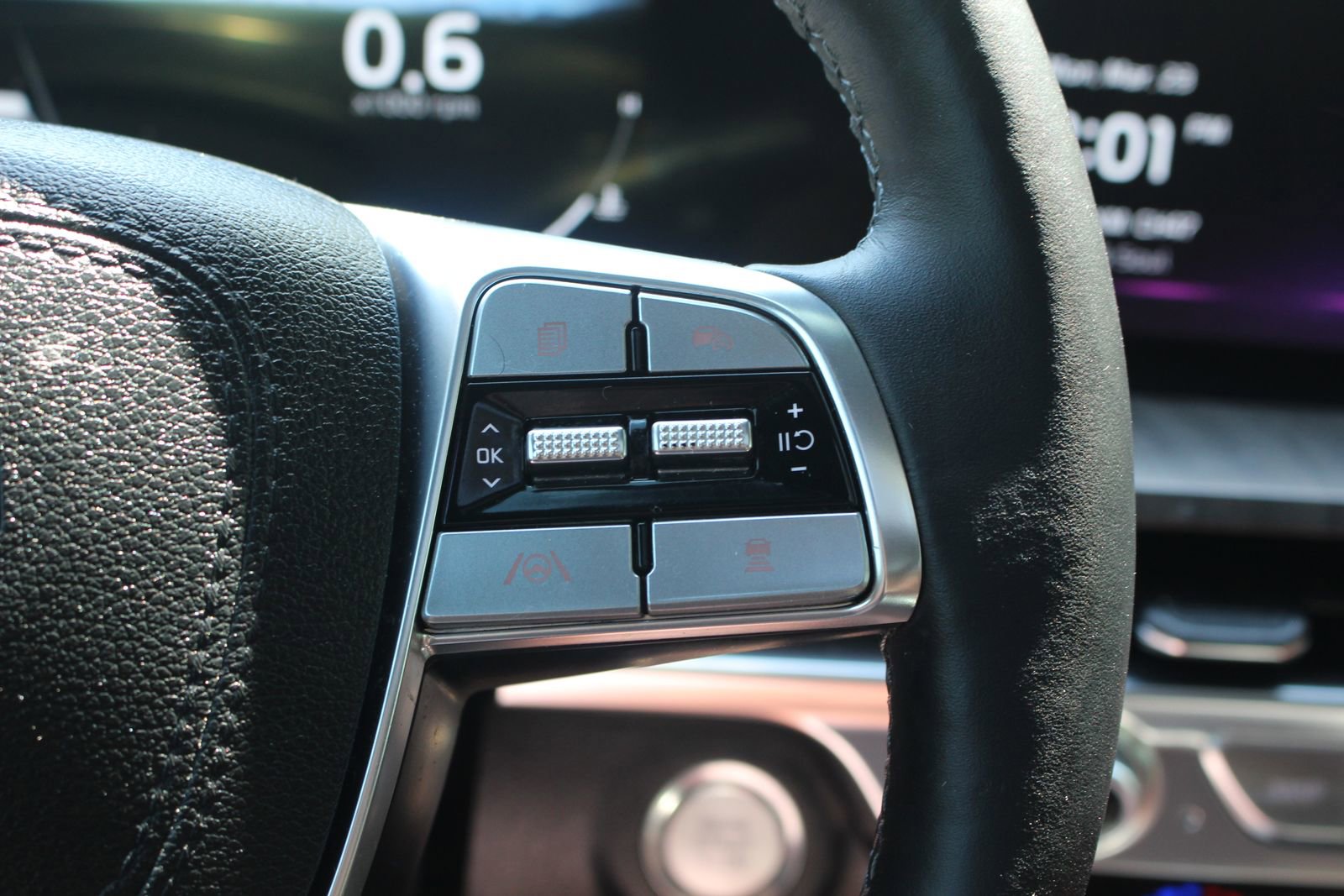 Certified 2024 Kia Telluride SX Prestige w/ Towing Package image 24