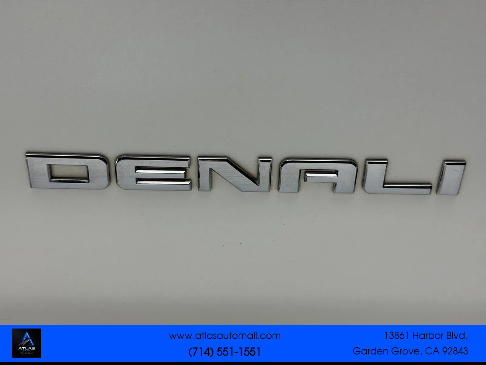 Used 2015 GMC Sierra 1500 Denali AWD/4WD image 9