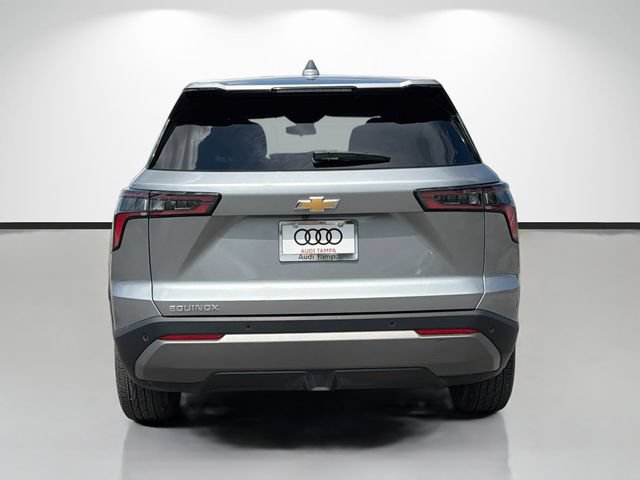 Used 2026 Chevrolet Equinox LT FWD image 4