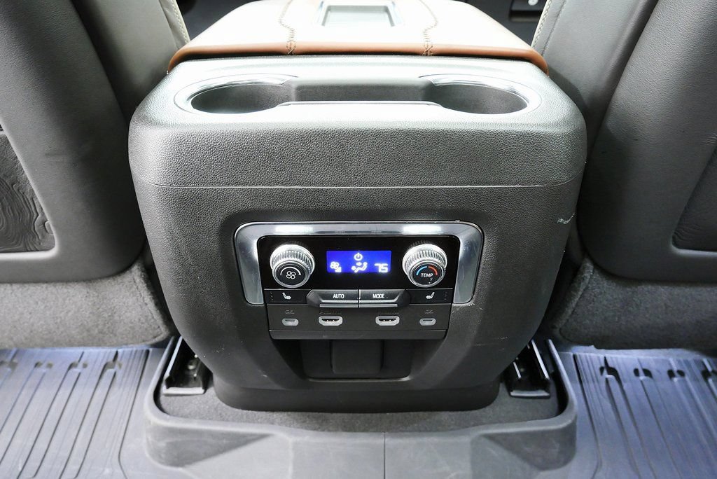 Used 2024 GMC Yukon Denali Ultimate AWD/4WD image 20