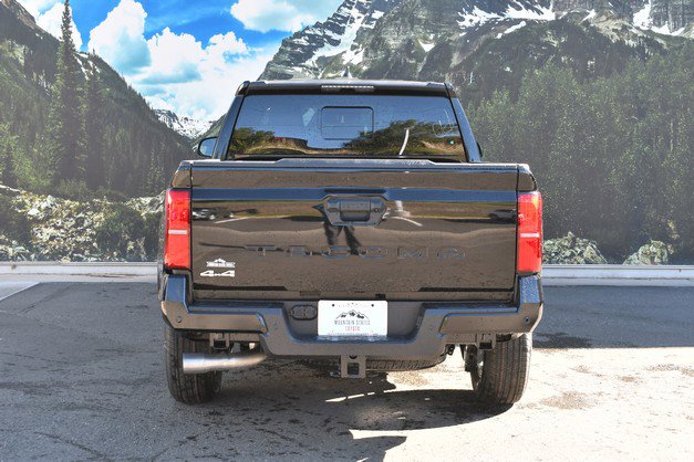 New 2025 Toyota Tacoma SR5 image 5