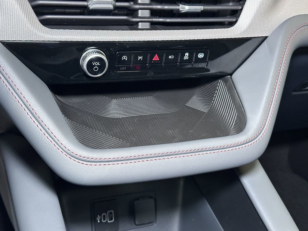 New 2026 Ford Explorer Active image 30