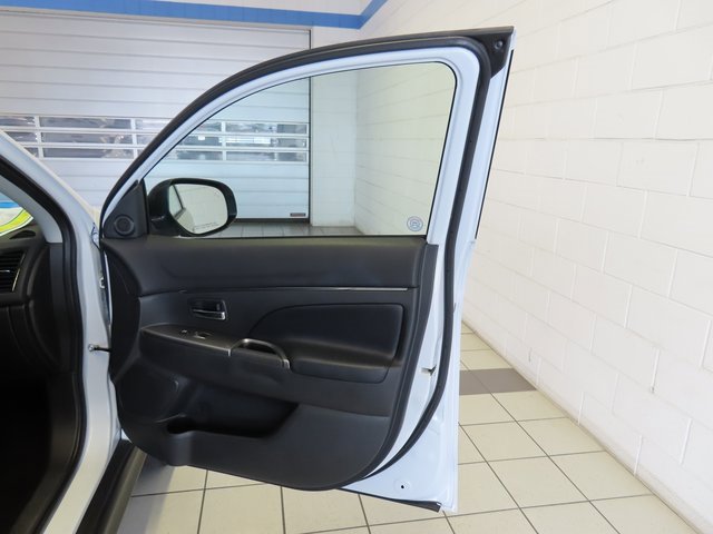 Used 2024 Mitsubishi Outlander Sport ES image 23