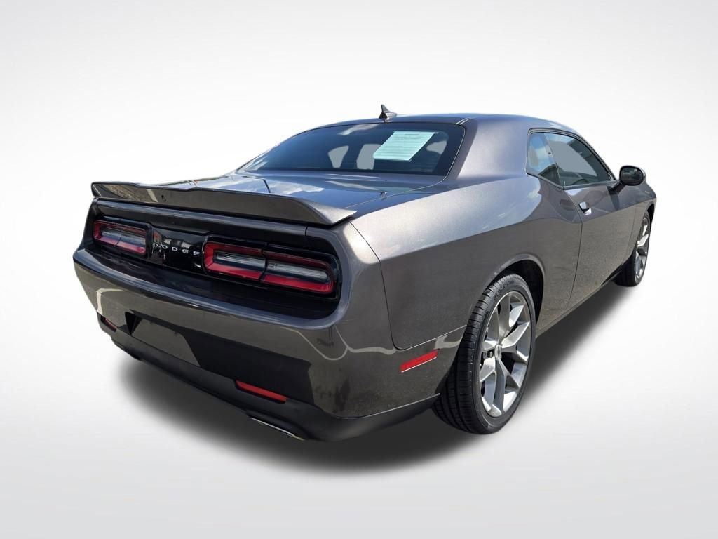 Used 2022 Dodge Challenger GT RWD image 9