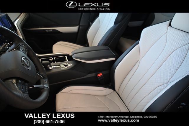 New 2026 Lexus TX 500h AWD image 12