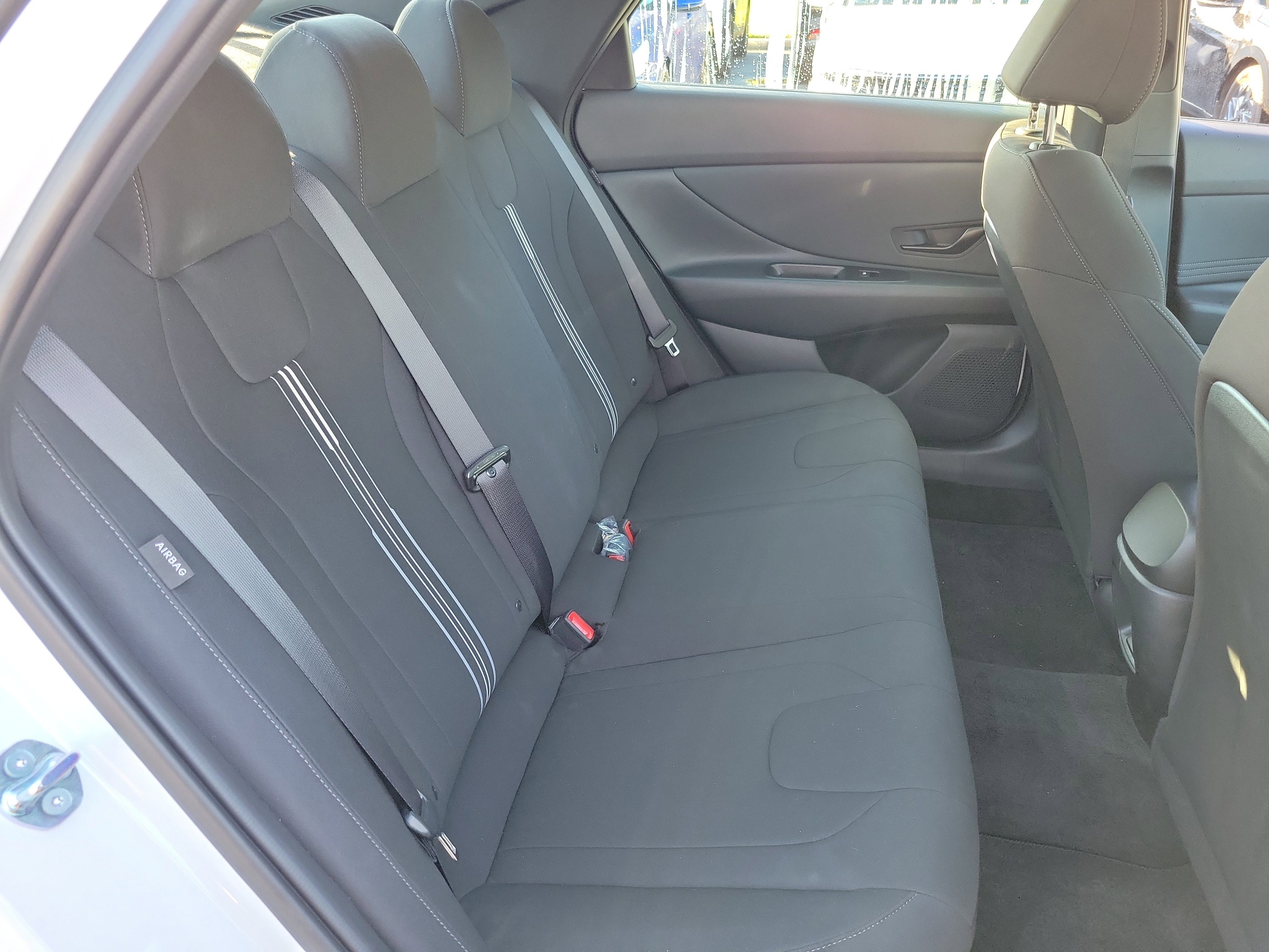 Certified 2025 Hyundai Elantra Sport image 20