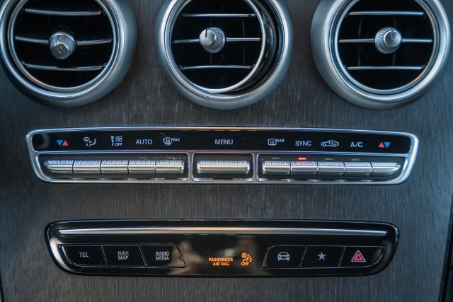 Used 2022 Mercedes-Benz GLC 300 4MATIC image 23