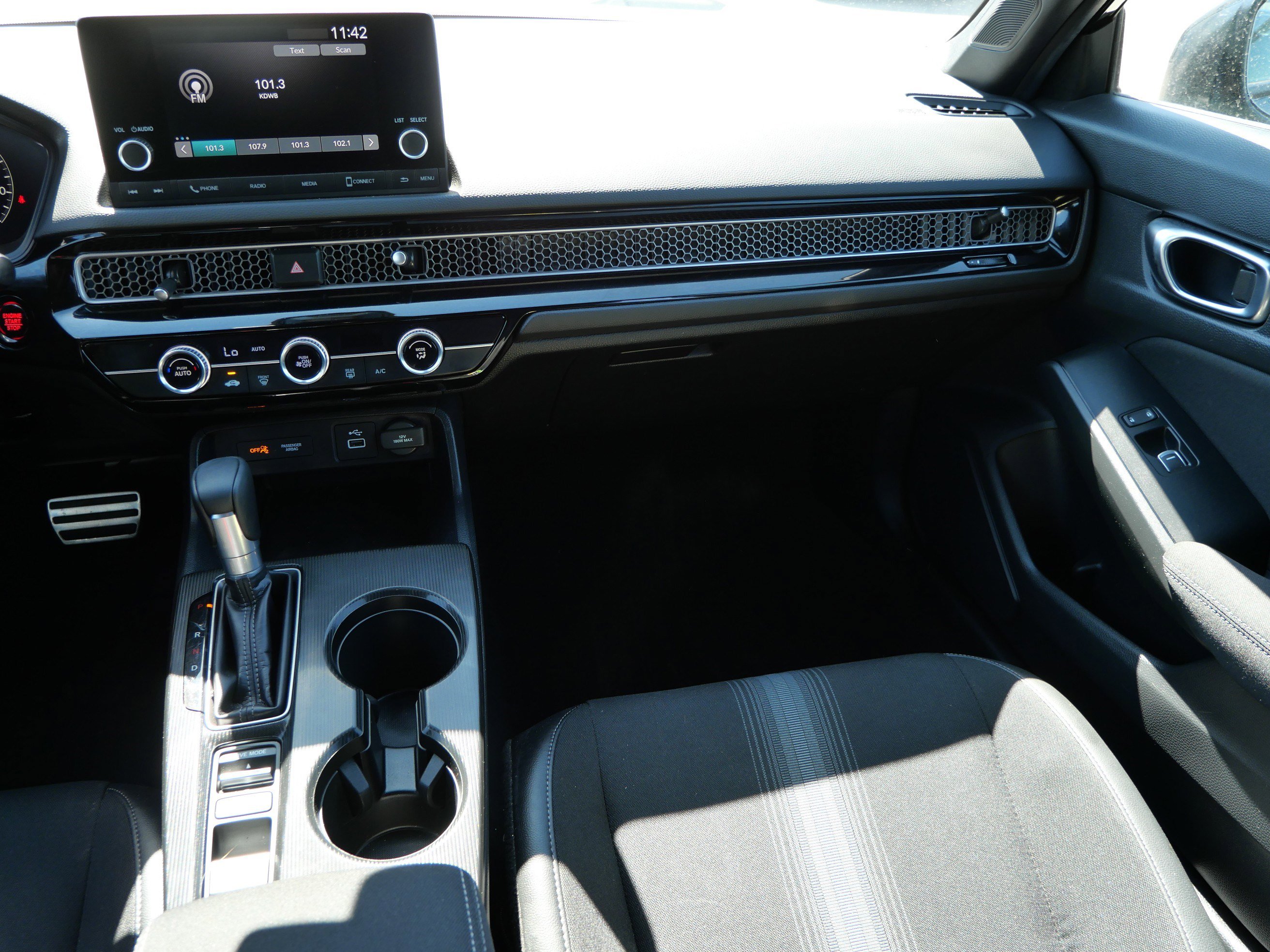 Used 2024 Honda Civic Sport image 11