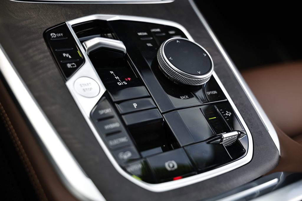 New 2026 BMW X5 xDrive50e w/ M Sport Package image 35