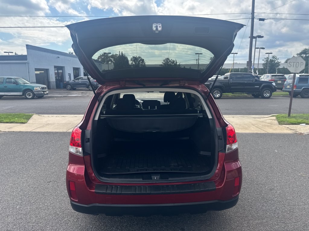 Used 2014 Subaru Outback 2.5i Premium AWD/4WD image 17