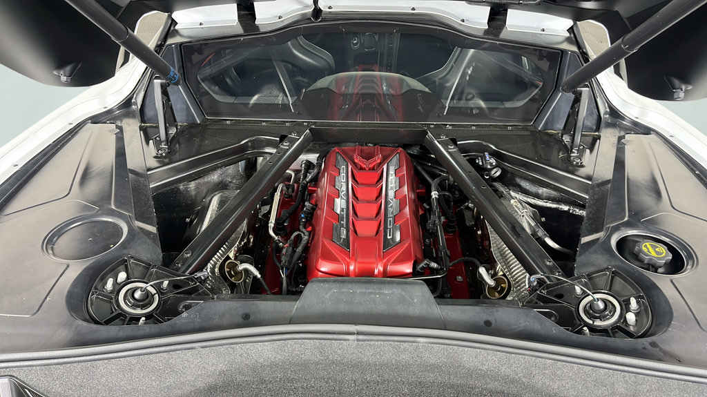 Used 2024 Chevrolet Corvette Stingray Preferred Cpe w/ Z51 Performance Package RWD image 14