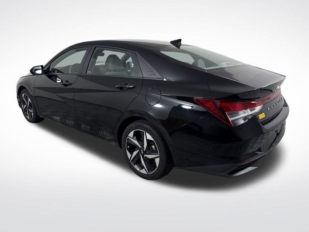 Certified 2023 Hyundai Elantra SEL w/ Convenience Package FWD image 6