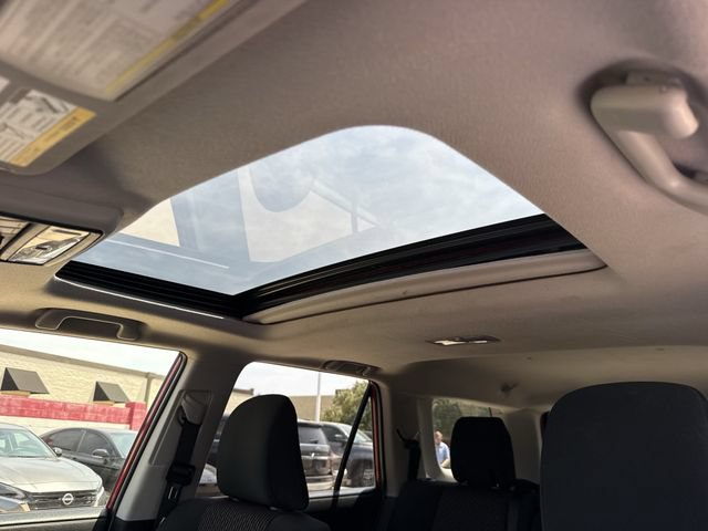 Used 2022 Toyota 4Runner SR5 Premium w/ Moonroof Package AWD/4WD image 26