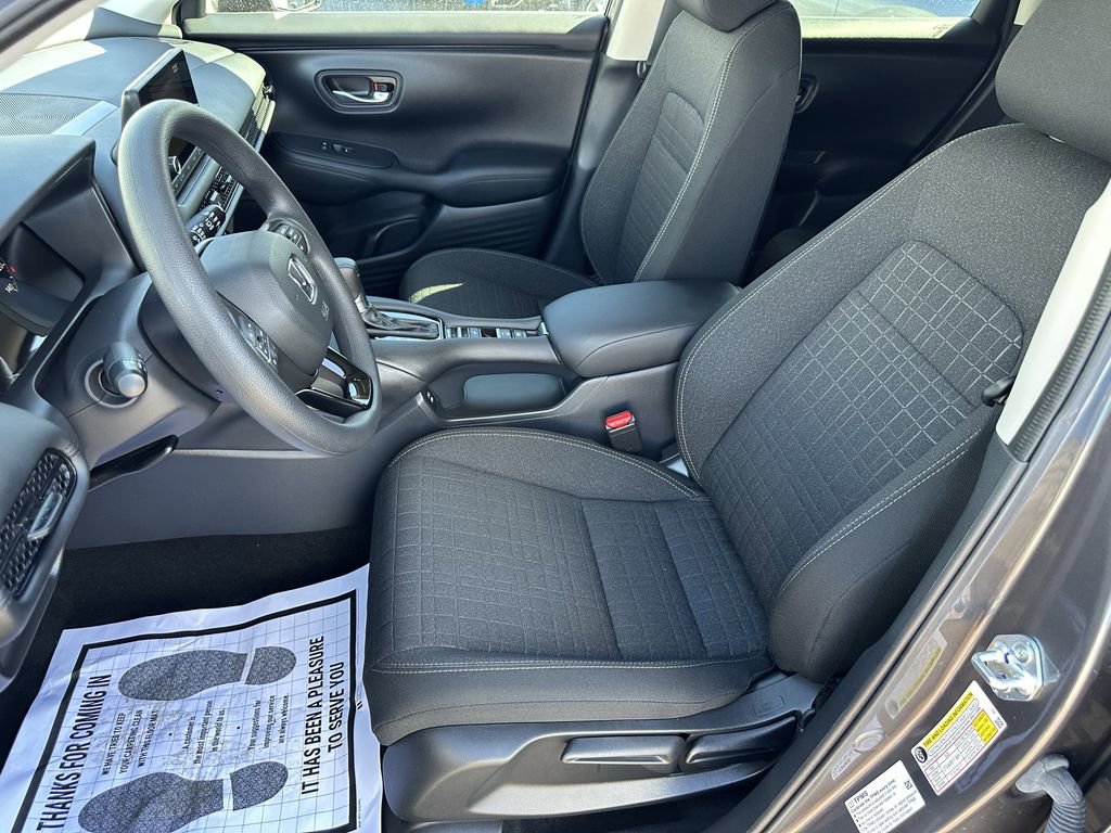 Used 2025 Honda HR-V LX image 17