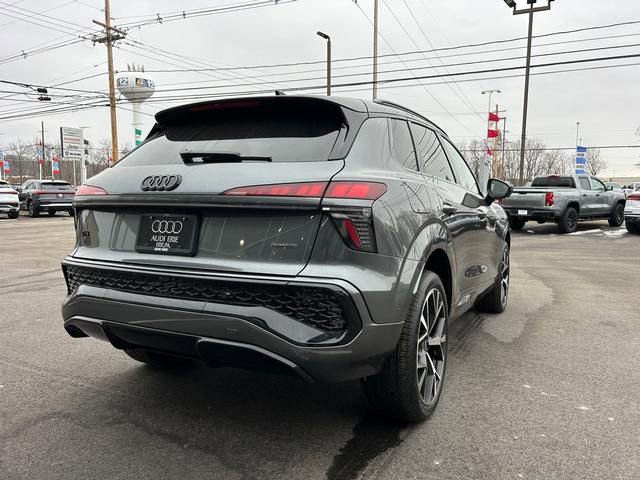New 2026 Audi Q3 quattro 2.0T image 3