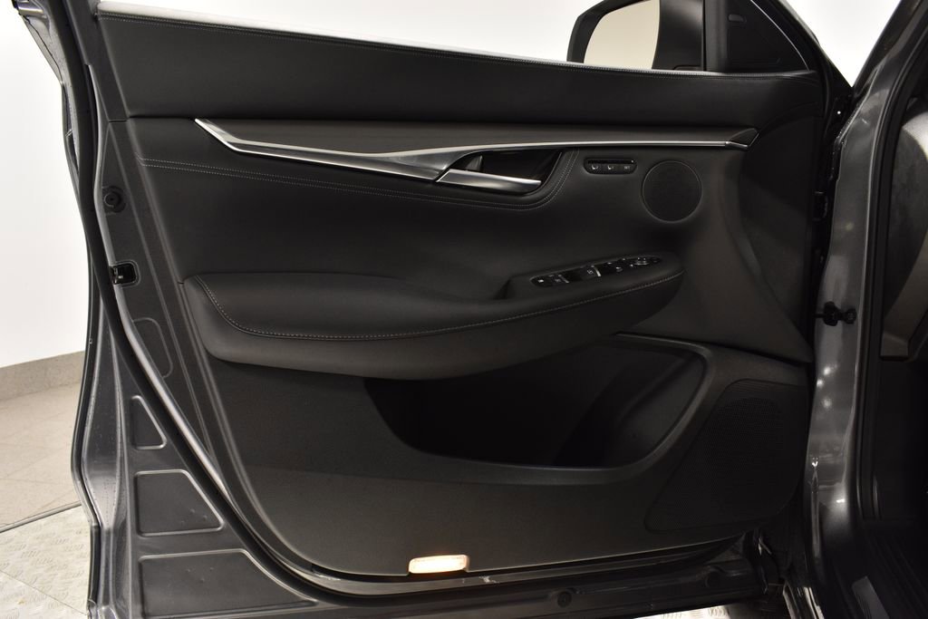 Certified 2025 INFINITI QX55 Luxe w/ Cargo Package image 10