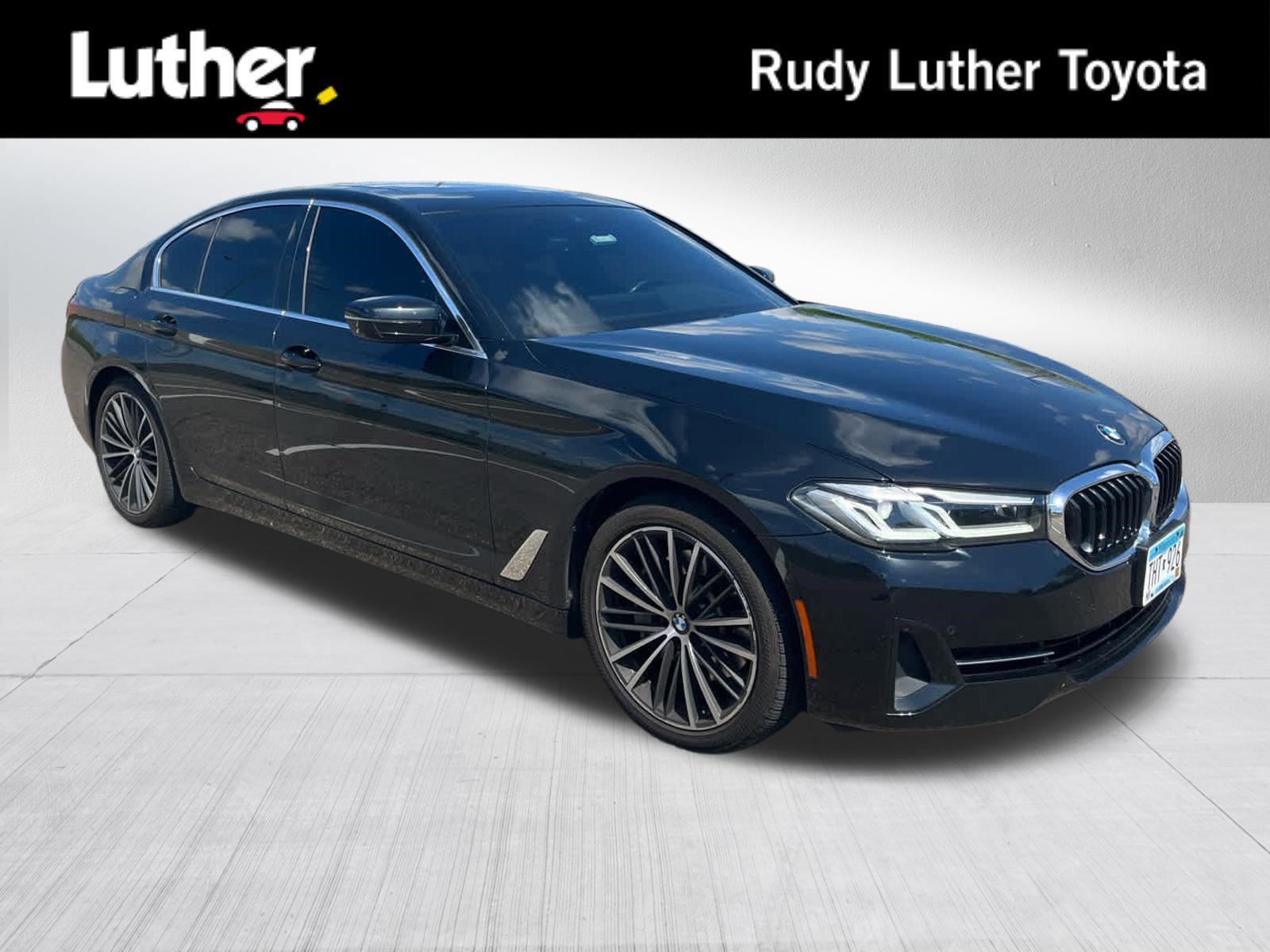 Used 2021 BMW 530i xDrive w/ Premium Package AWD/4WD image 1