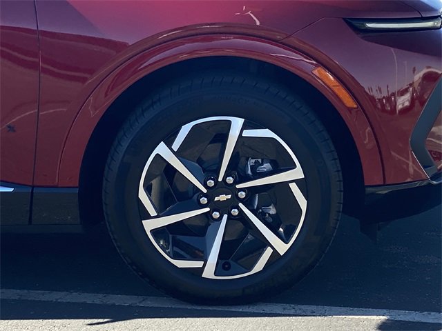 Used 2025 Chevrolet Equinox EV LT image 36