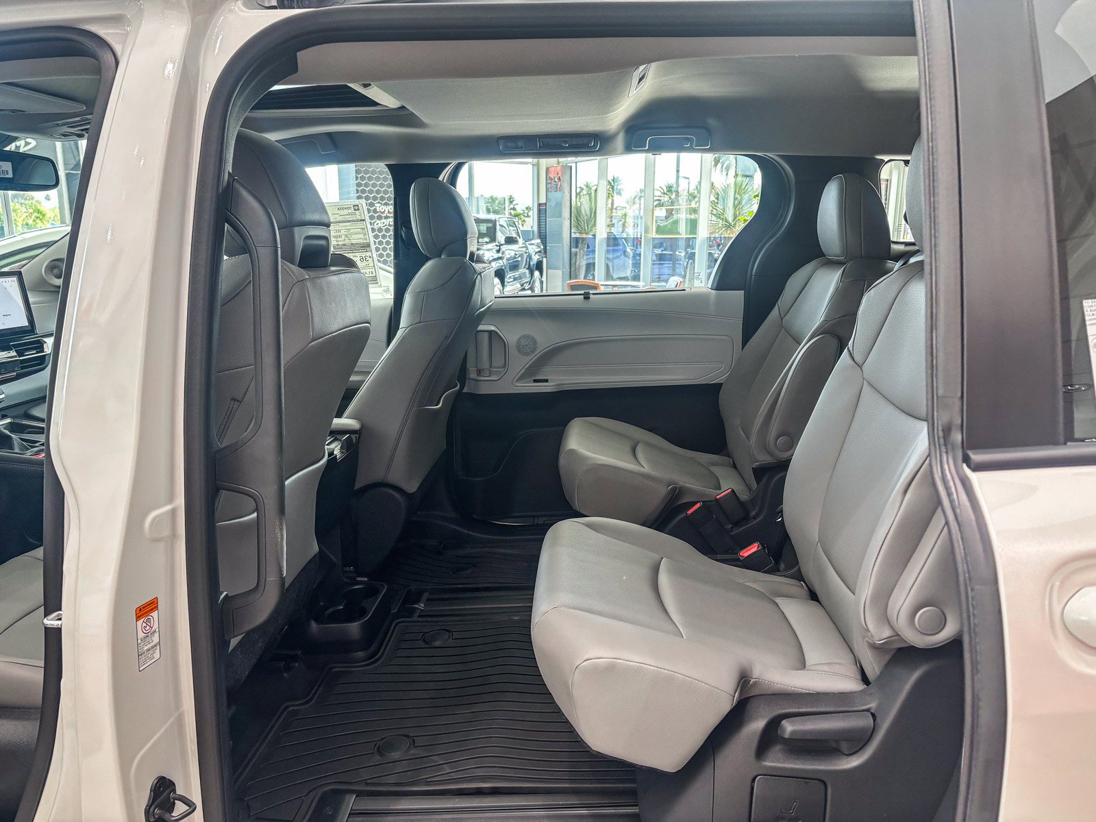 New 2026 Toyota Sienna XLE FWD image 21