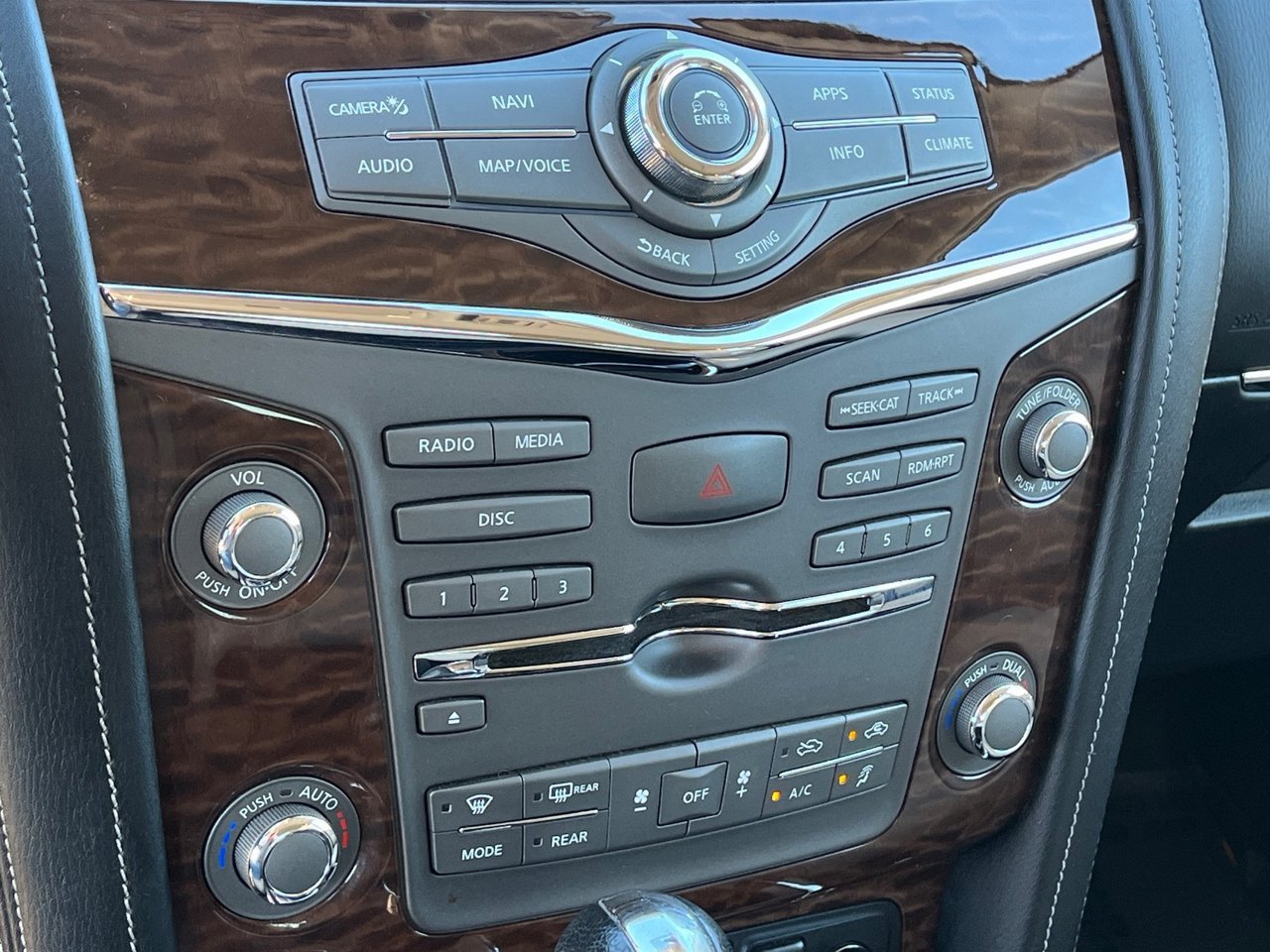 Used 2019 Nissan Armada Platinum w/ Captain's Chairs Package AWD/4WD image 26