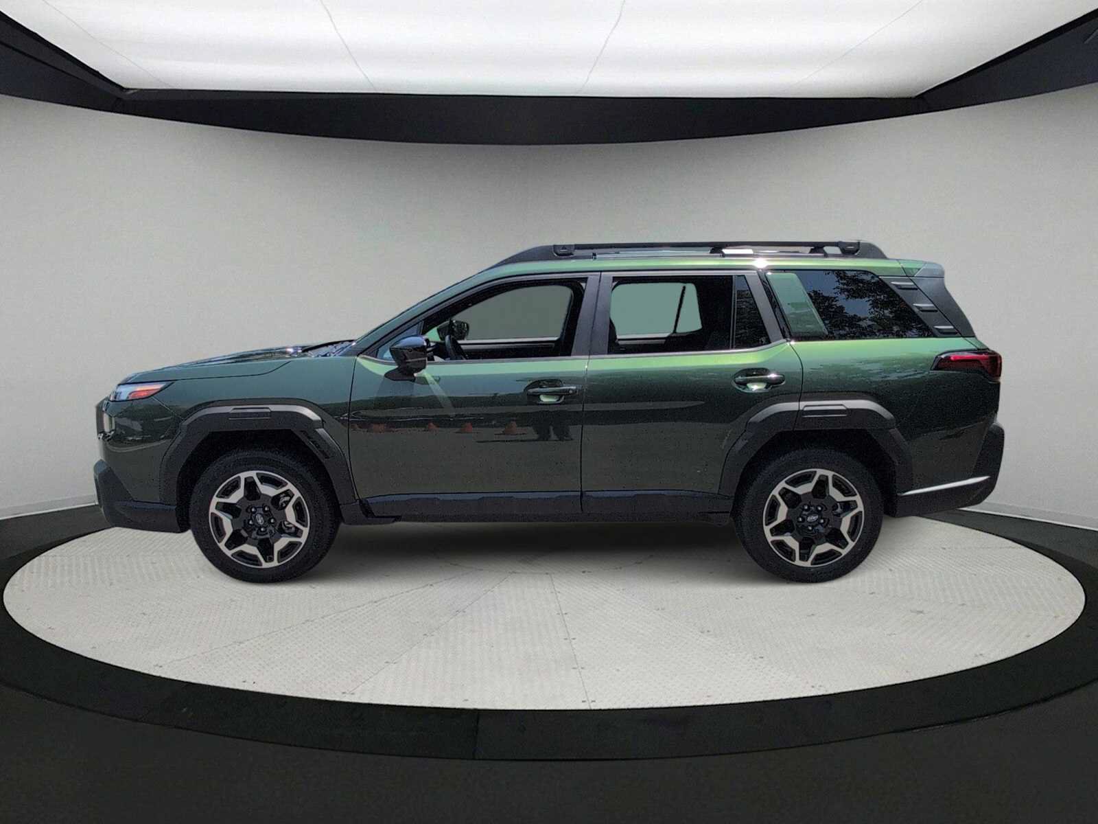 Certified 2026 Subaru Outback Touring AWD/4WD image 5