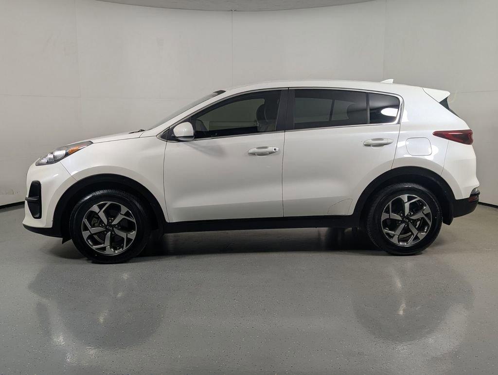 Used 2022 Kia Sportage LX image 4