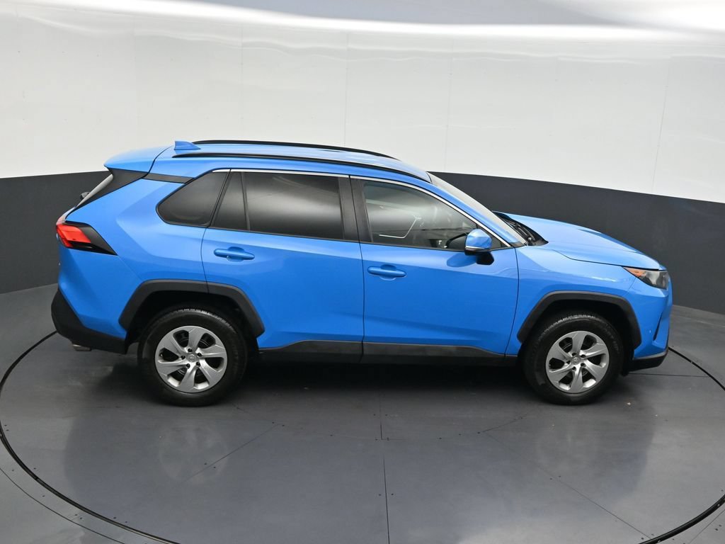 Used 2020 Toyota RAV4 LE FWD image 19