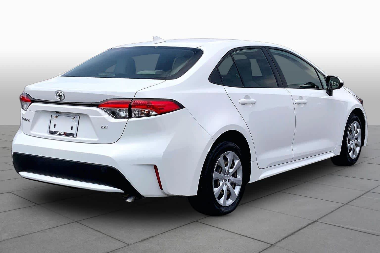 Used 2021 Toyota Corolla LE FWD image 13
