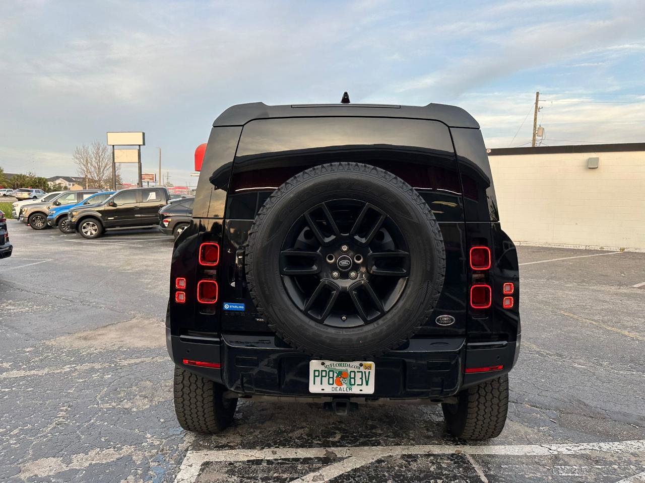 Used 2021 Land Rover Defender 110 SE image 6