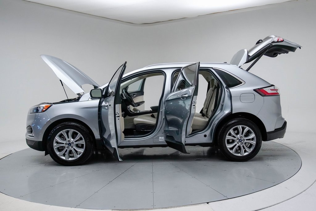 Used 2022 Ford Edge Titanium image 18