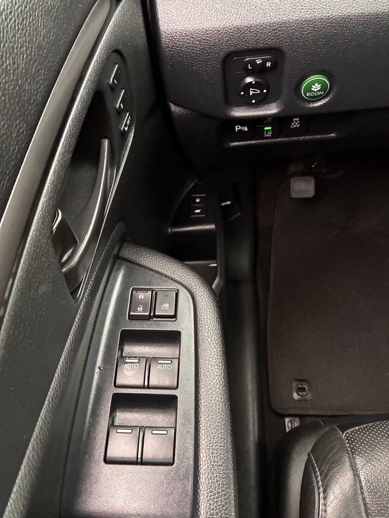Used 2023 Honda Passport EX-L image 25