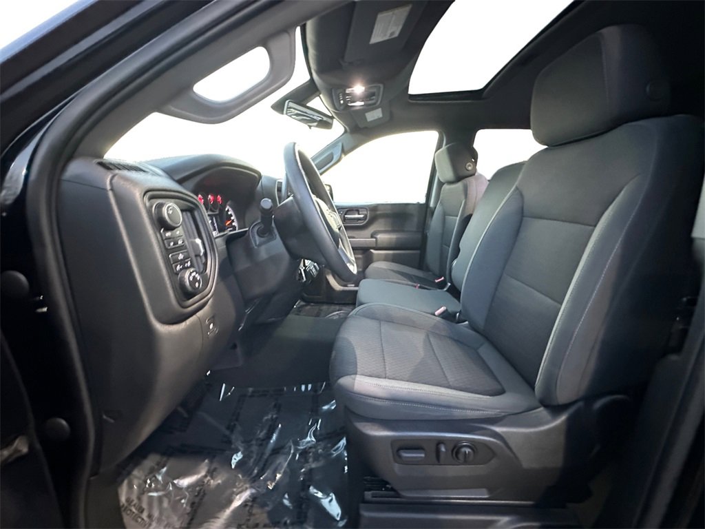 Used 2022 Chevrolet Silverado 1500 Custom image 9