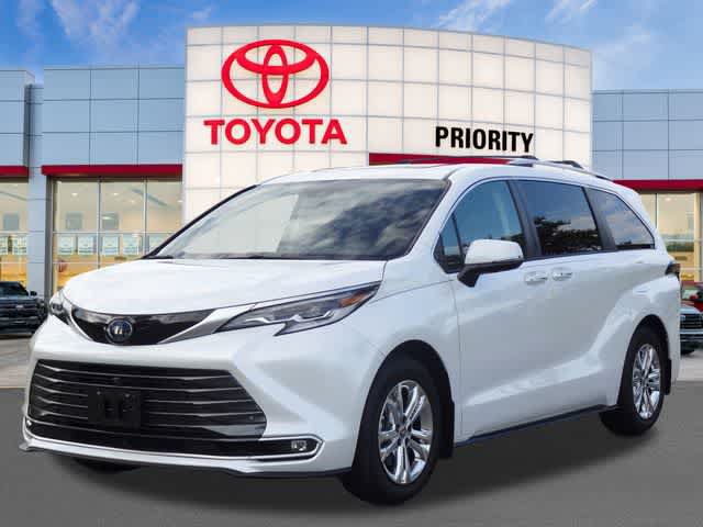 Certified 2023 Toyota Sienna Platinum AWD/4WD video 1