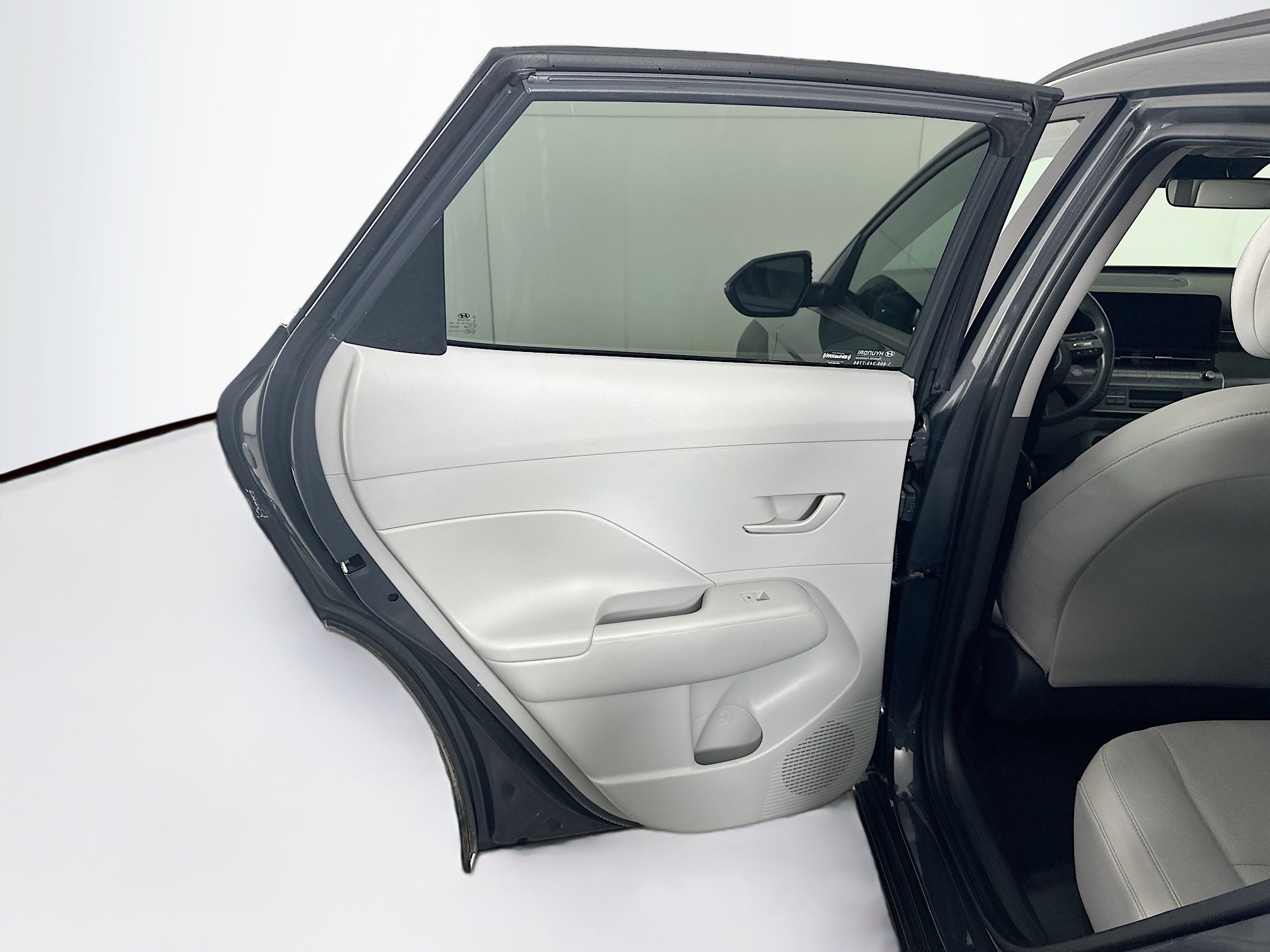 Used 2024 Hyundai Kona SEL FWD image 25