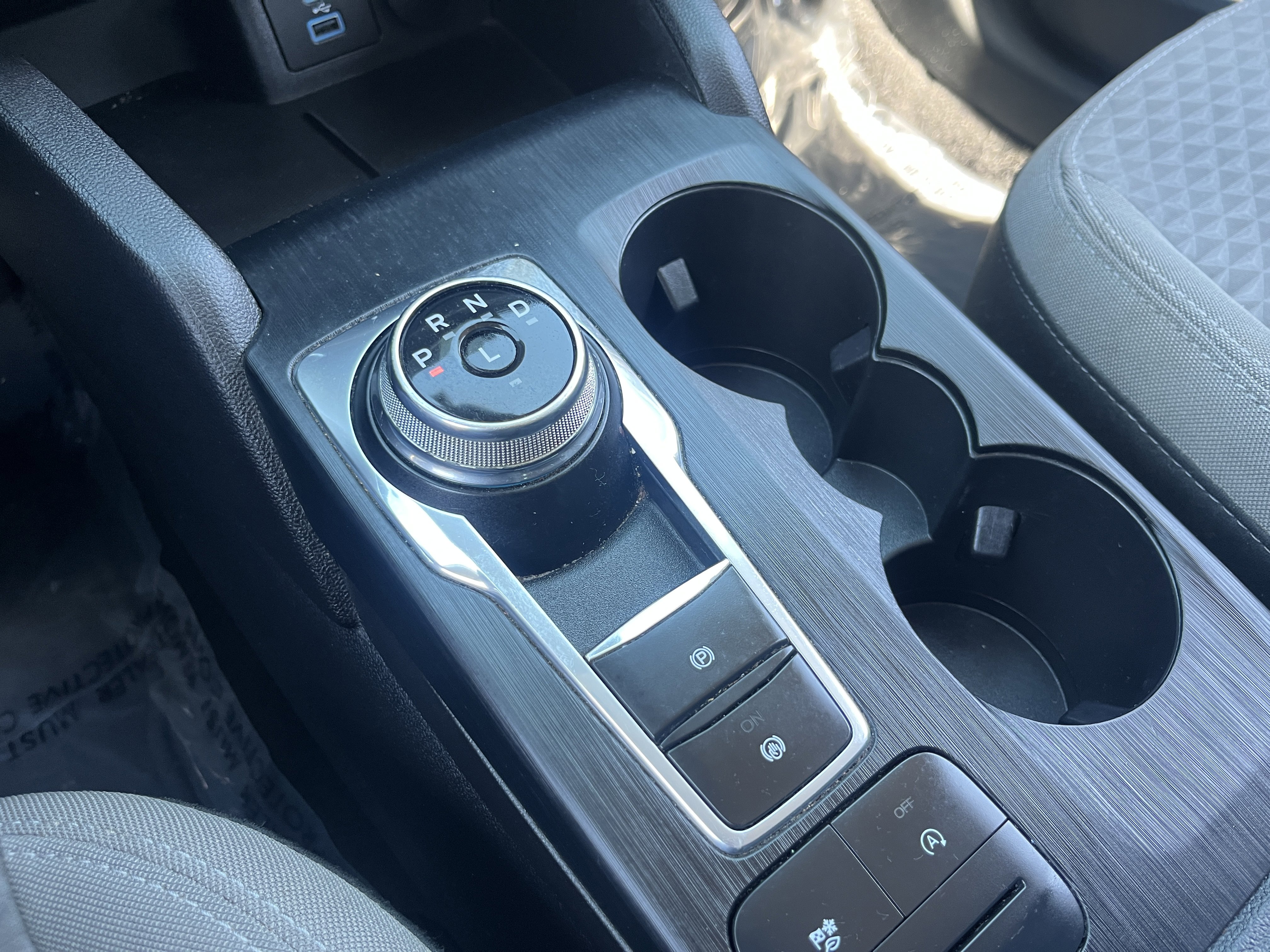 Used 2022 Ford Escape SE w/ Convenience Package image 28