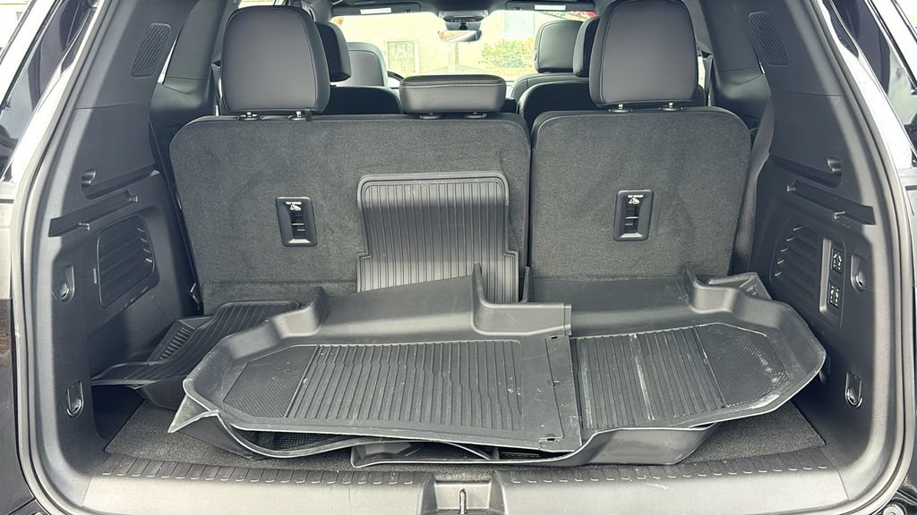 Used 2026 Buick Enclave Avenir w/ Super Cruise Package AWD/4WD image 36