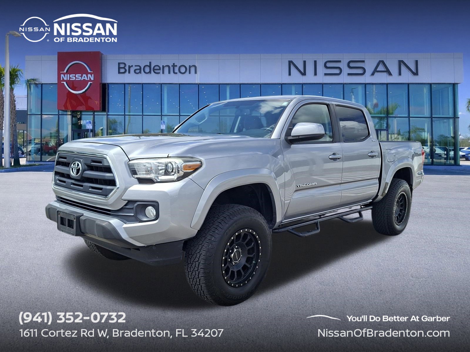 Used 2016 Toyota Tacoma SR5 w/ SR5 Appearance Package (SN) image 1