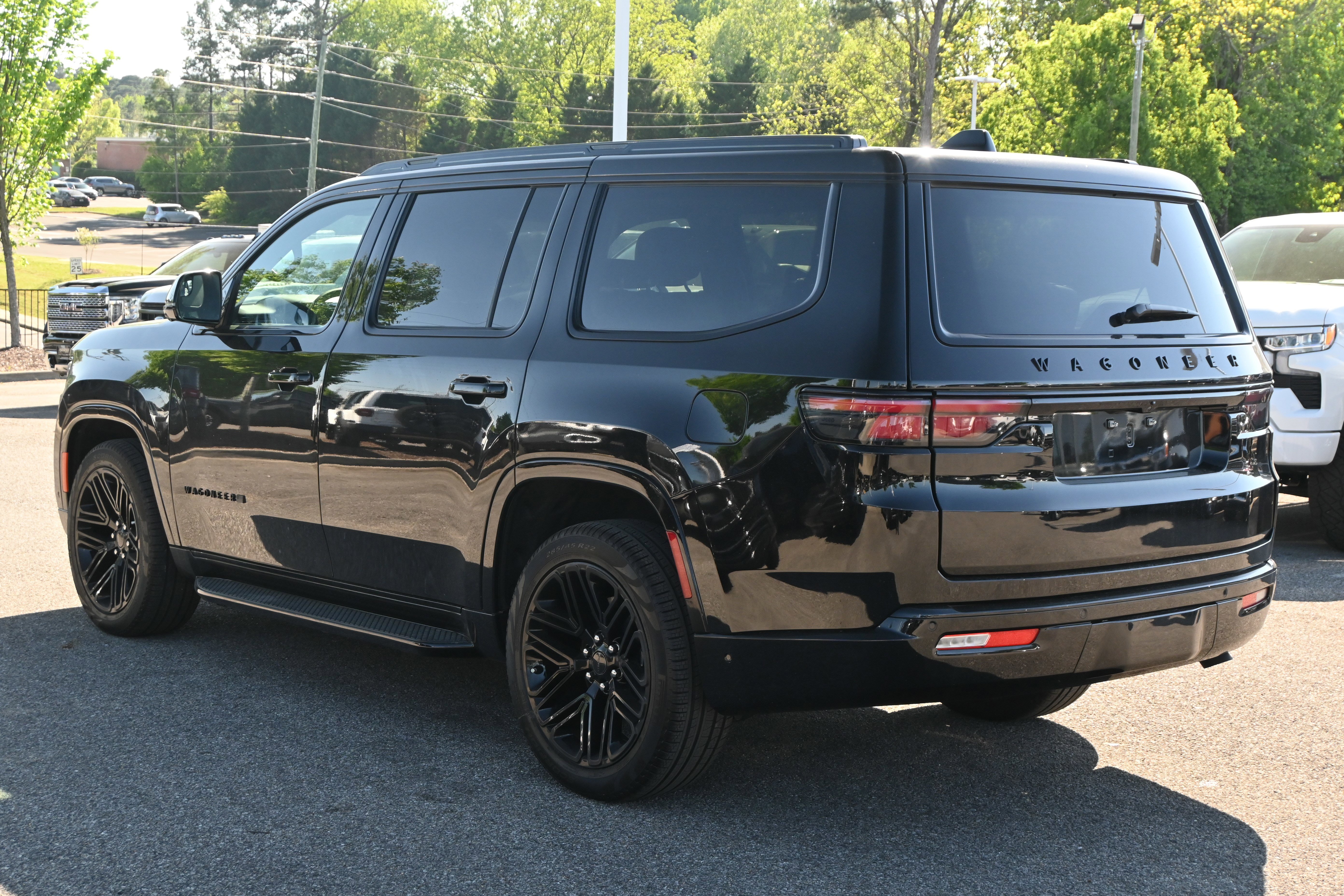 Used 2025 Jeep Wagoneer Series II w/ Convenience Group I image 11