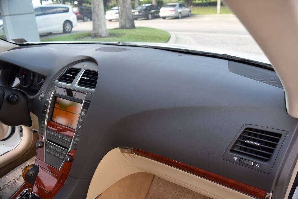 Used 2010 Lexus ES 350 FWD image 56