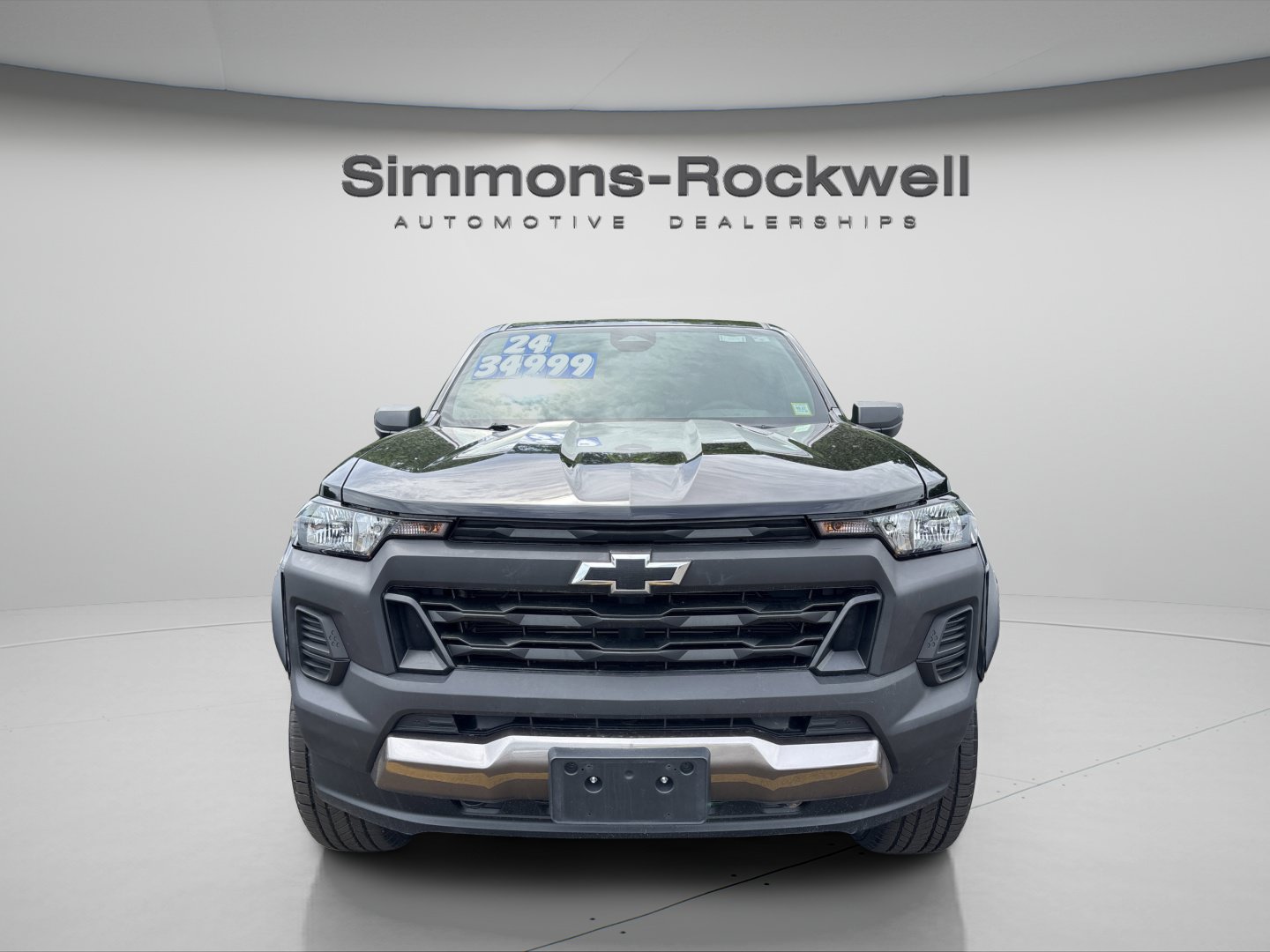 Used 2024 Chevrolet Colorado Trail Boss w/ Advanced Trailering Package AWD/4WD image 7