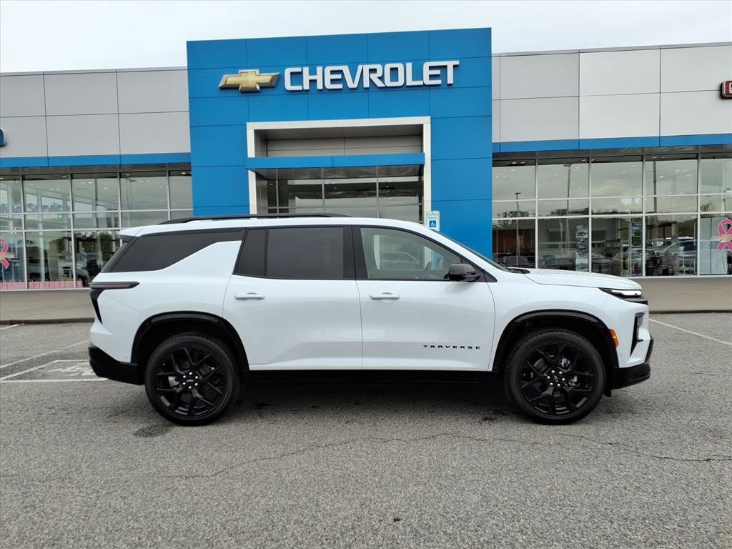 New 2026 Chevrolet Traverse RS image 2