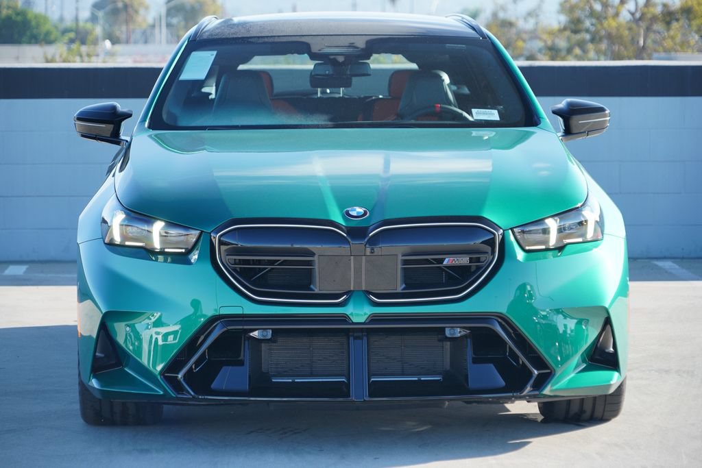 New 2027 BMW M5 Touring AWD/4WD image 2