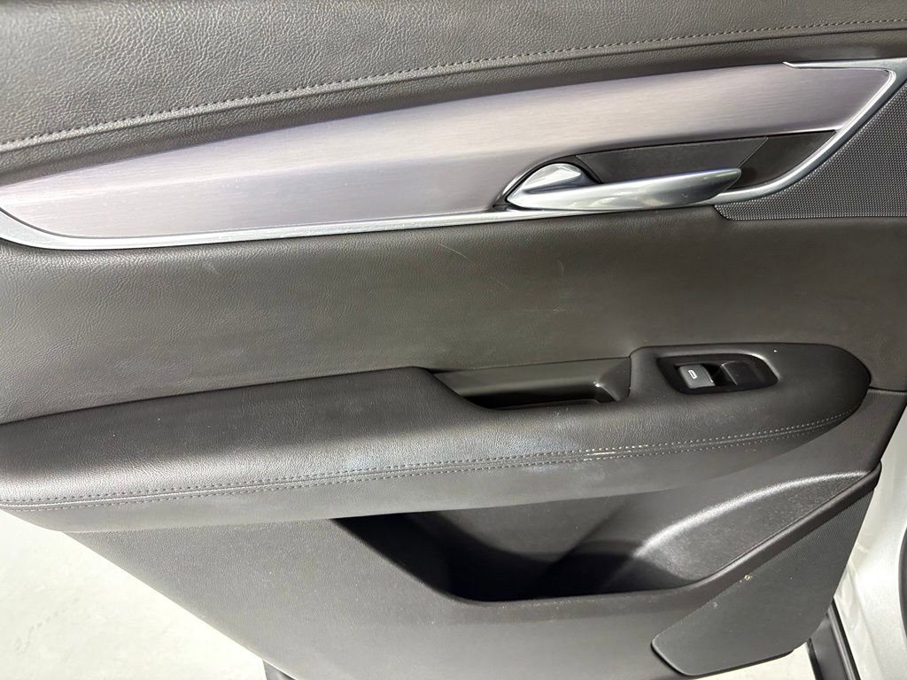 Used 2019 Cadillac XT5 Premium Luxury FWD image 36